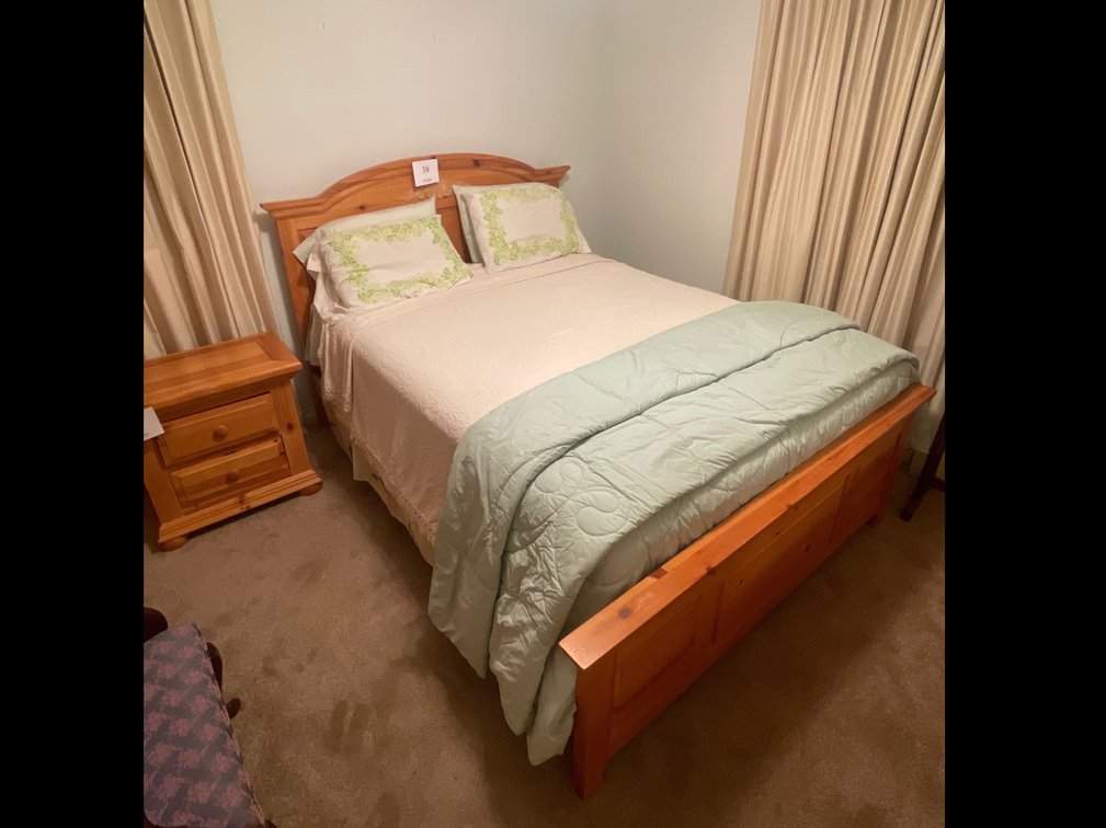 Full Size Bed 