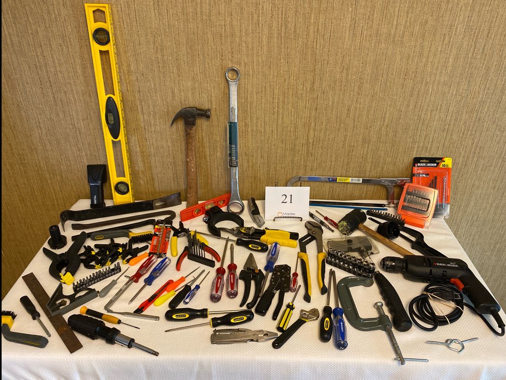 LARGE LOT OF VARIOUS TOOLS 