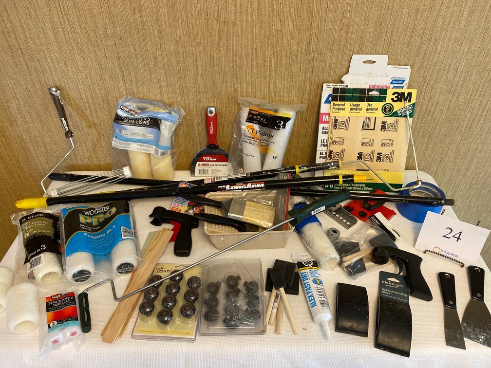 LOT OF VARIOUS PAINTING SUPPLIES