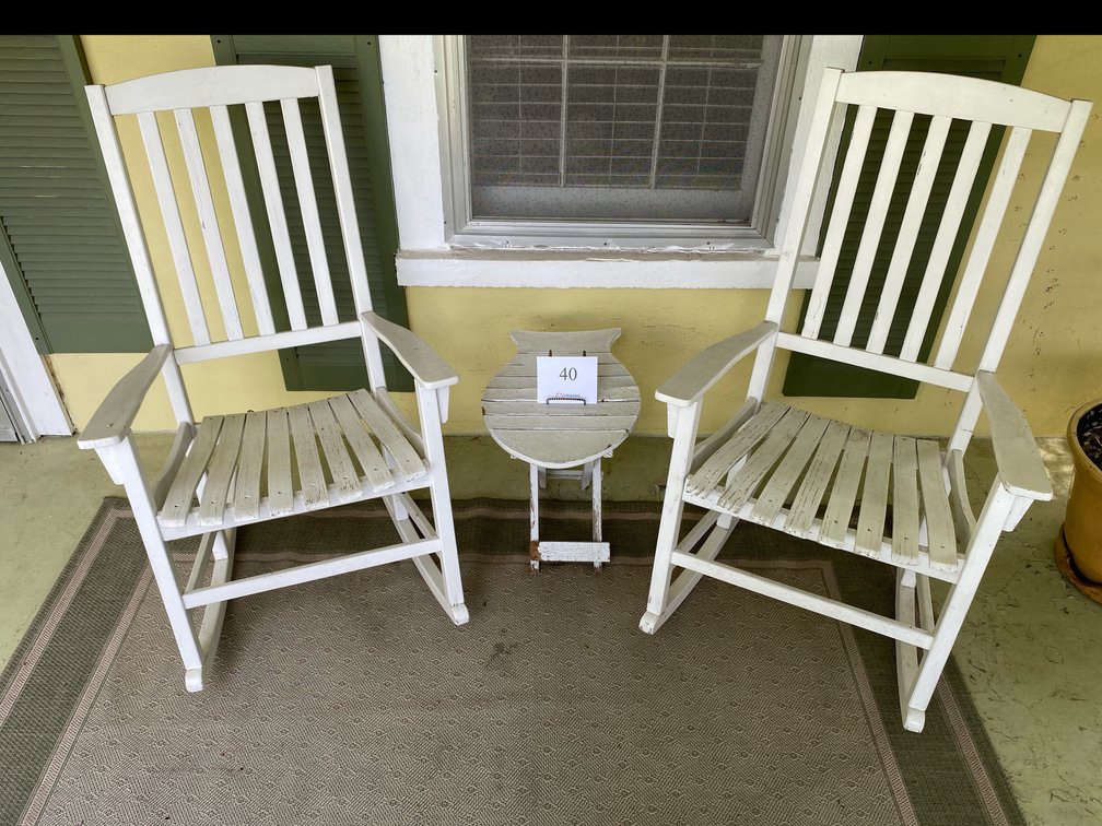 2 ROCKING CHAIRS,FISH SHAPED TABLE, WIND CHIMES, OUTDOOR RUG 