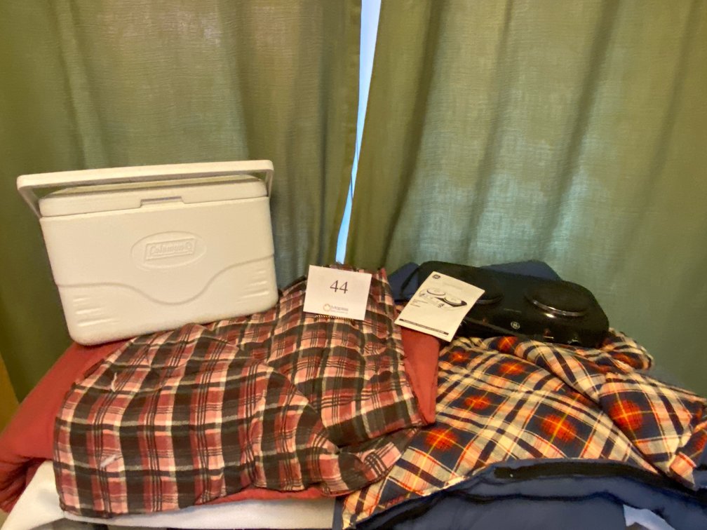 2 SLEEPING BAGS,  GE PORTABLE 2 BURNER RANGE, COLEMAN COOLER