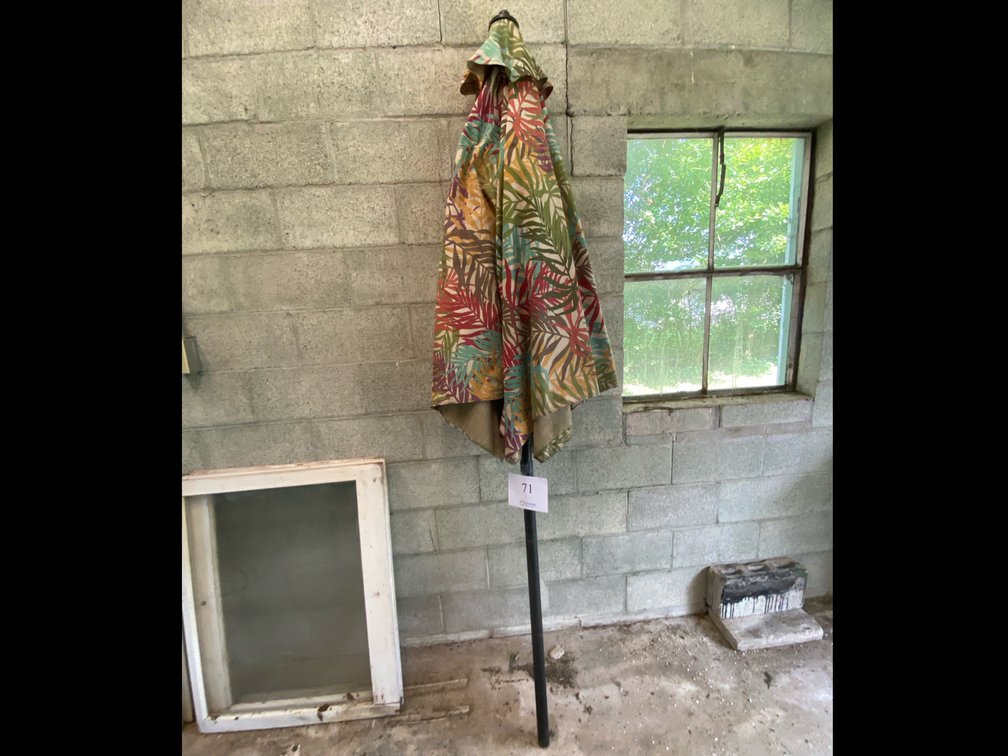 PATIO UMBRELLA