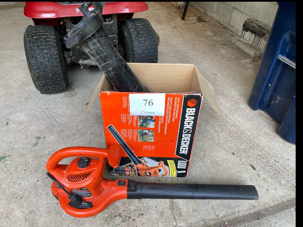 BLACK AND DECKER ELECTRIC BLOWER VAC AND MULCHER