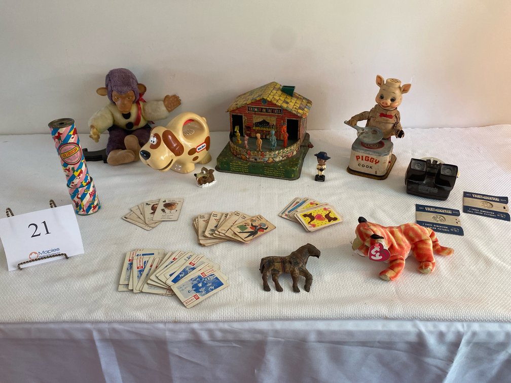 VINTAGE TOYS, VINTAGE CARDS, LITTLE TIKES DOG FLASHLIGHT, TY TIGER, VIEW MASTER, MR.BIM ZIPPY MONKEY, PIGGY COOK (missing hat and arm), FARMER IN THE DELL, 