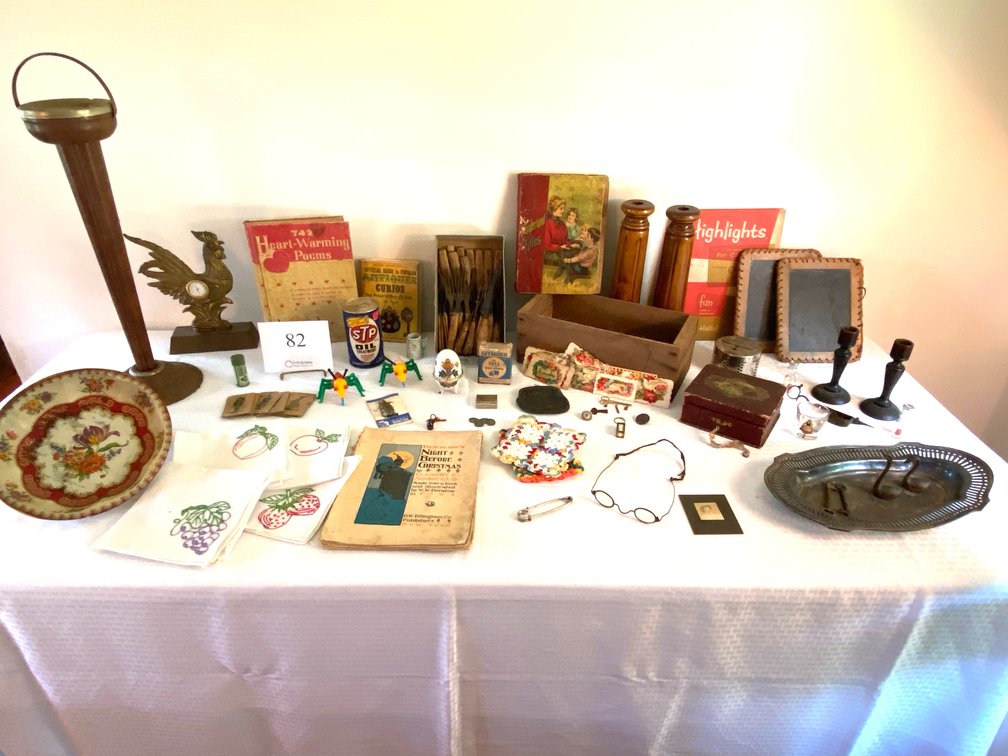 LARGE LOT OF VINTAGE ITEMS 