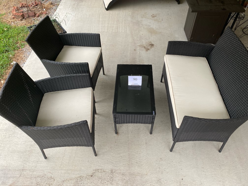 4 PIECE OUTDOOR PATIO SET