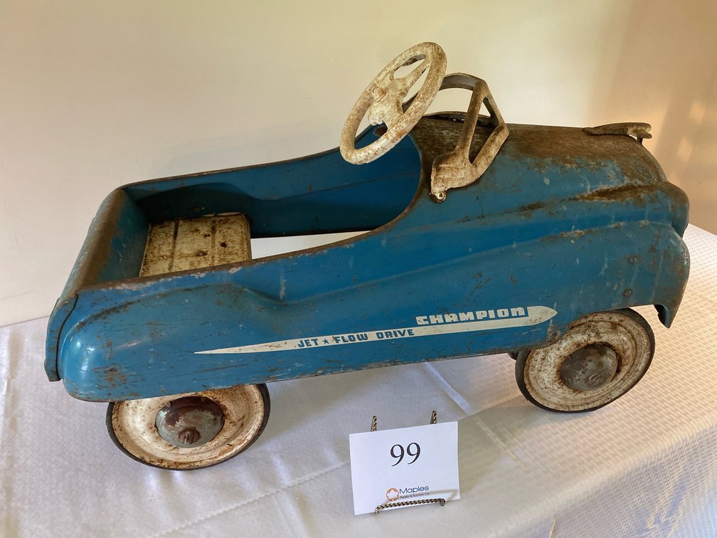 VINTAGE CHAMPION JET FLOW DRIVE METAL PEDAL CAR 16″W x 35″D x 21″H