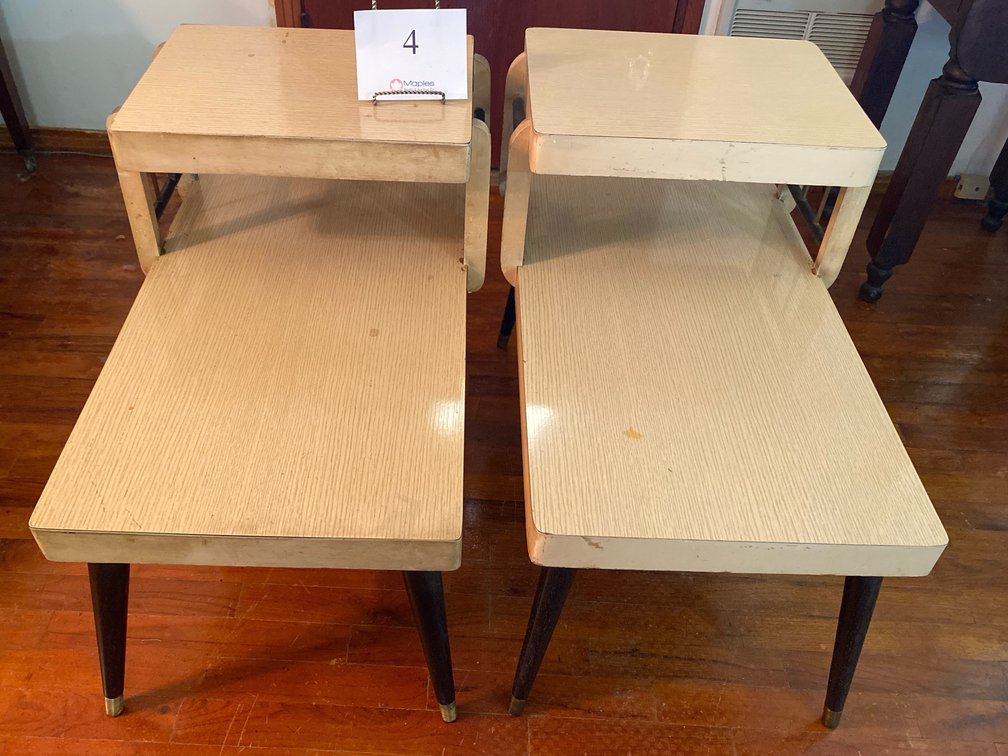 TWO VINTAGE STYLE END TABLES 24.5Hx18.5Wx28.5”D