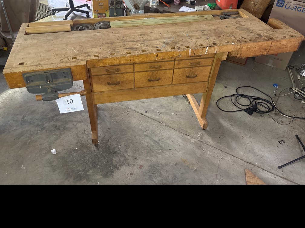 Rolling Wooden Workbench 