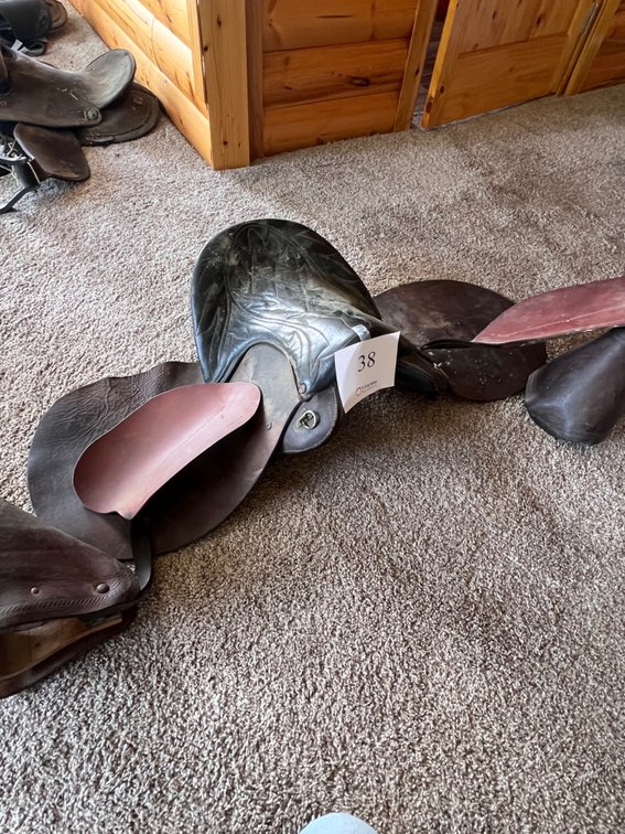 Saddle