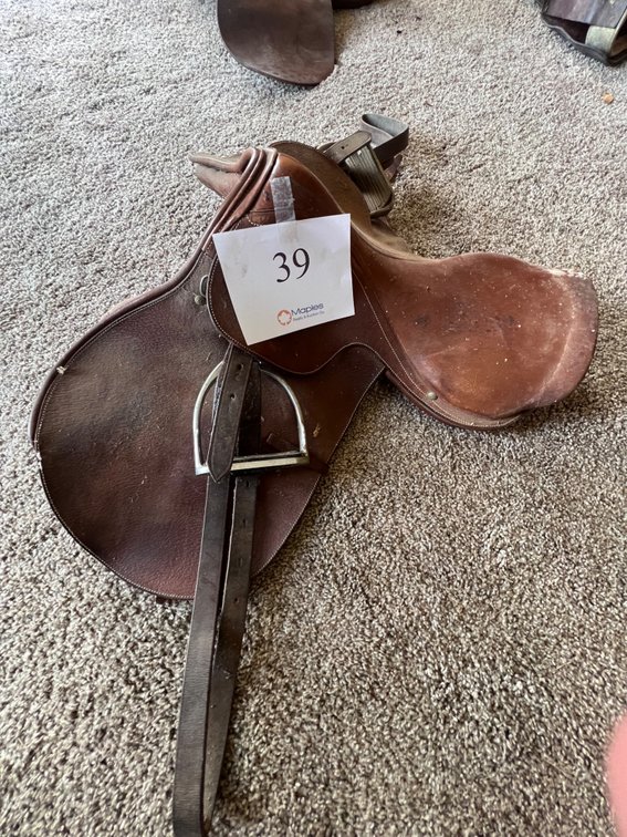 Saddle