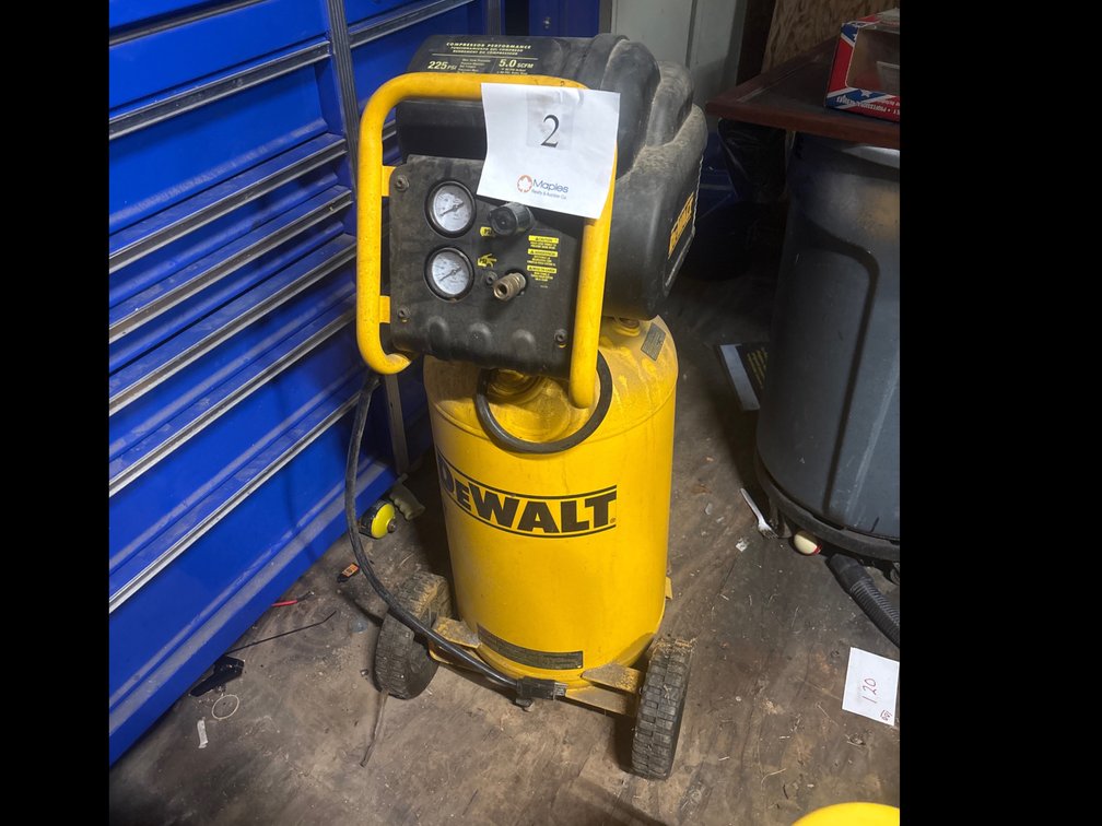 Dewalt 15Gallon Air Compressor 