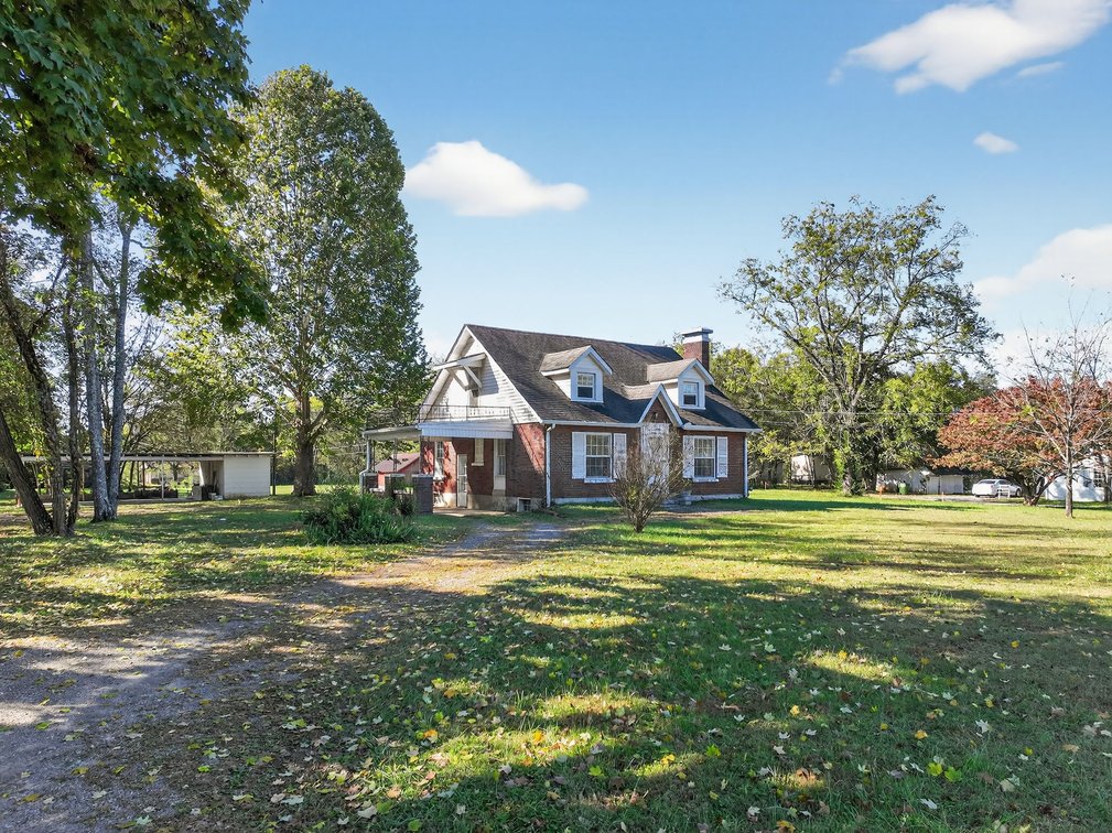3410 East Main St.