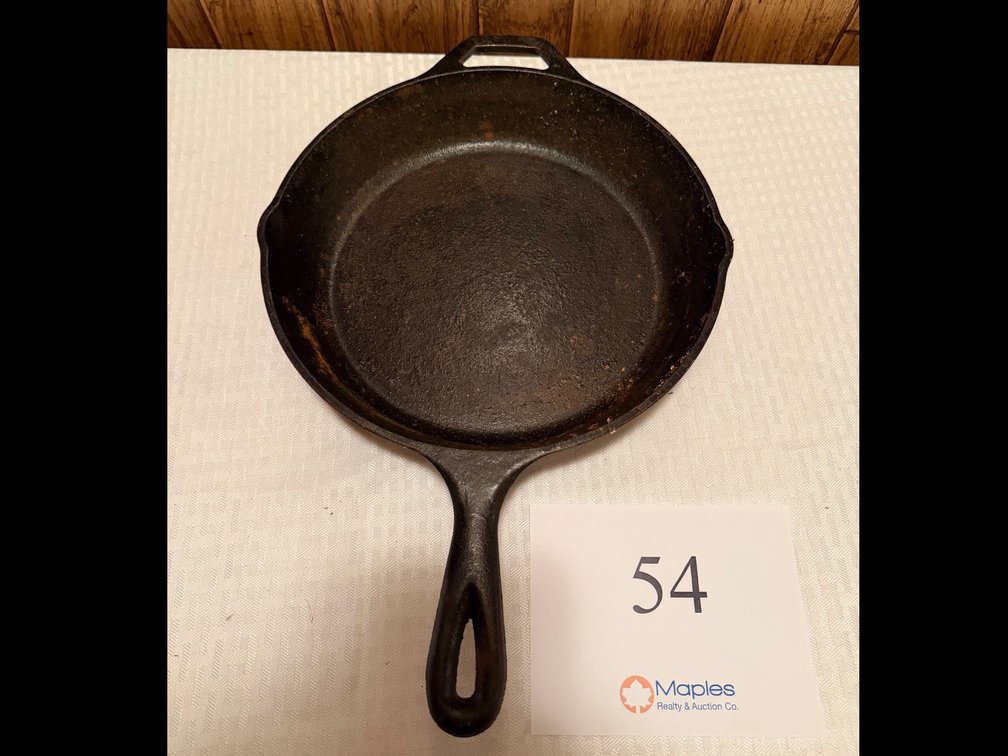 “Lodge” Cast Iron Skillet