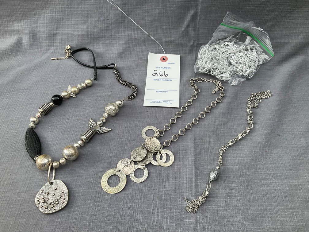 Lot 266