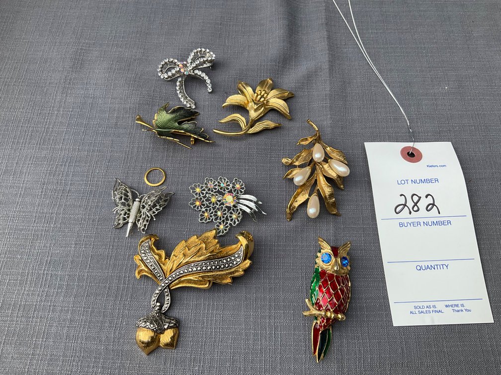 Lot 282