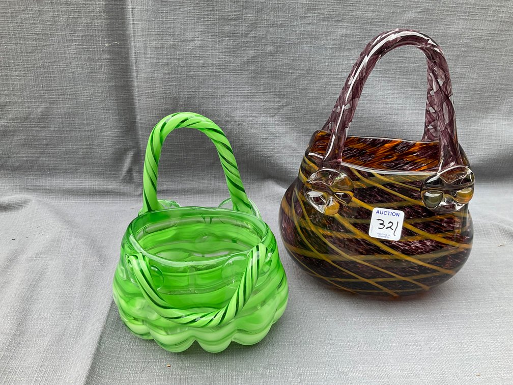 Lot 321
