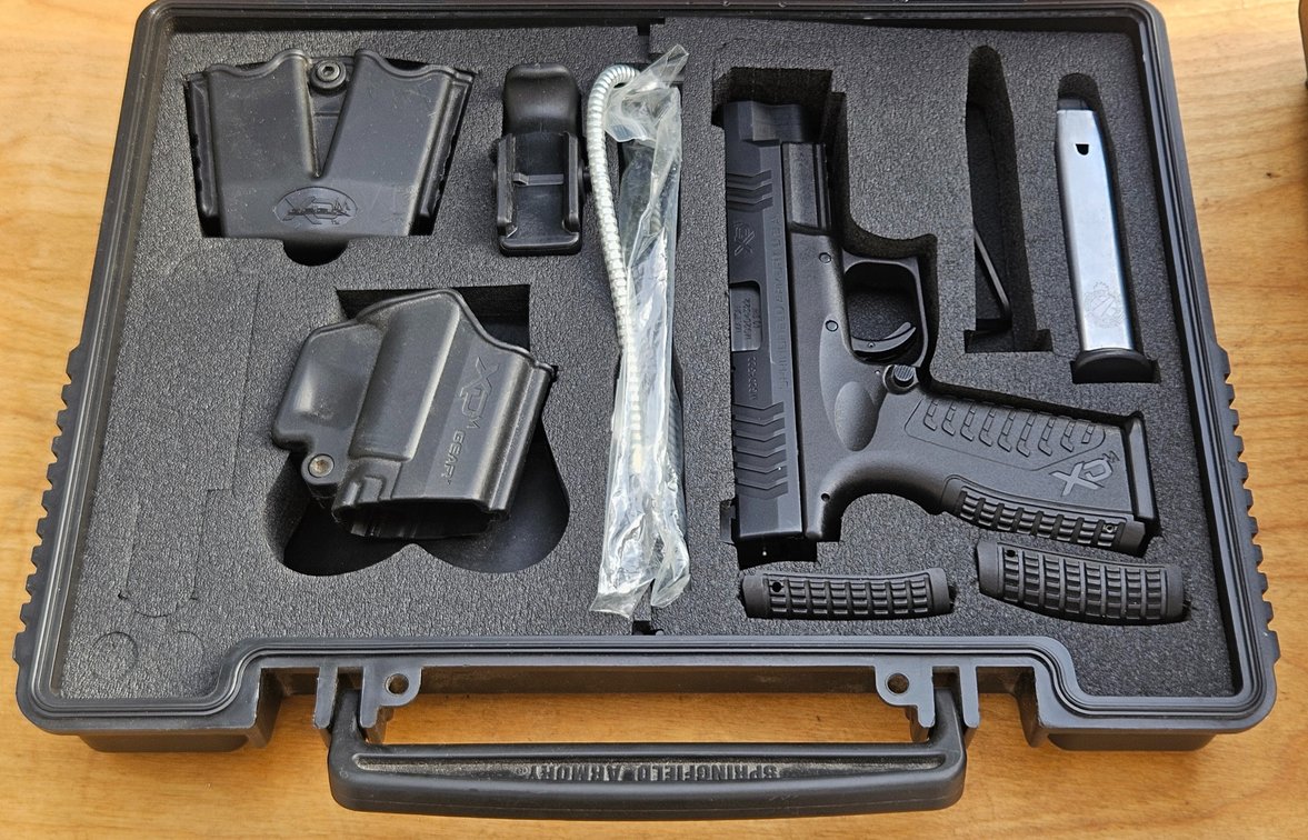 Springfield Armory XDM 40sw