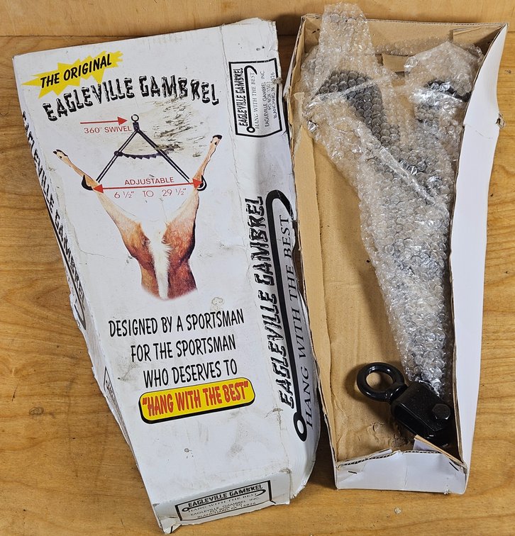 Eagleville Swivel Gambel for Hanging Deer