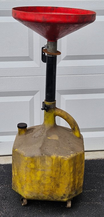 Wheeled Oil Catch Can