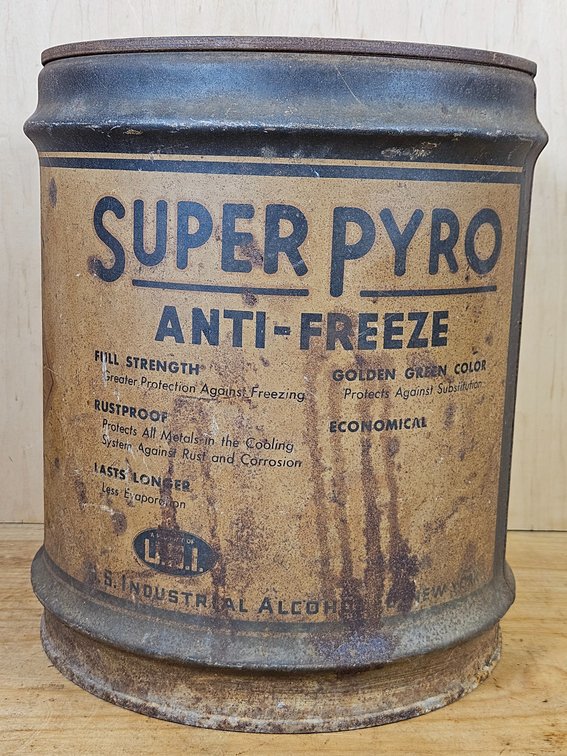Super Pyro Antifreeze Bucket