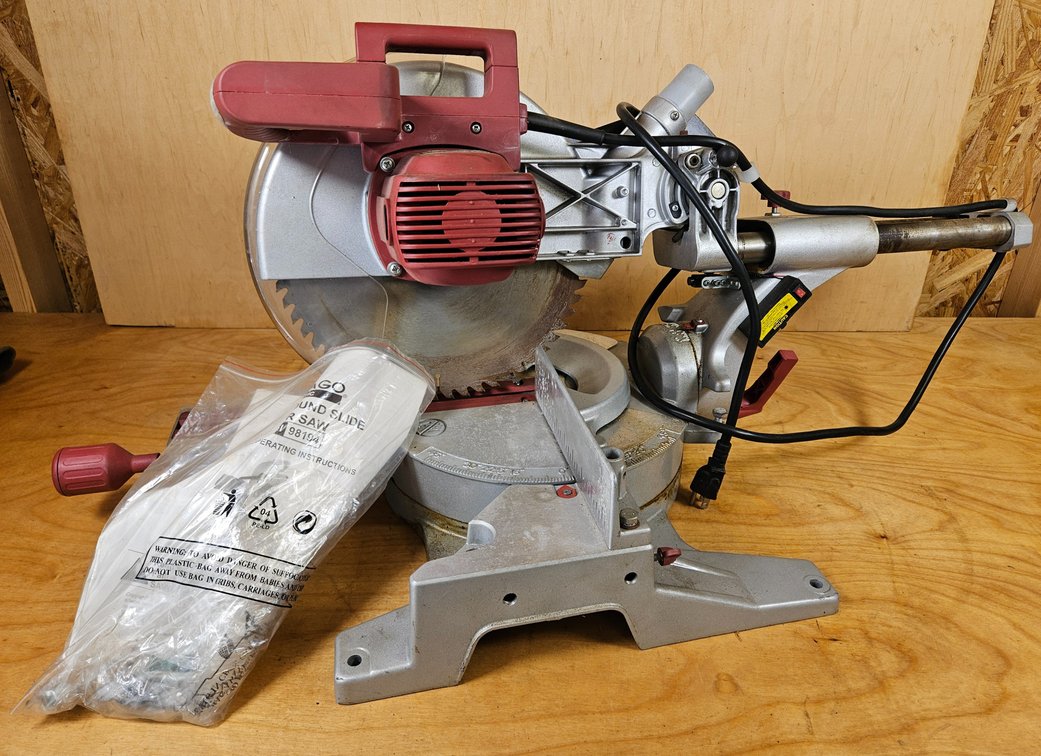 Chicago 12" Compound Miter Saw