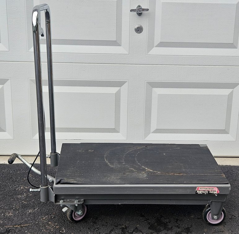 Rolling Hydraulic Lift Cart/ Table