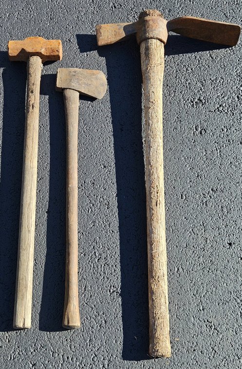 Sledgehammer, Axe, Pick-axe