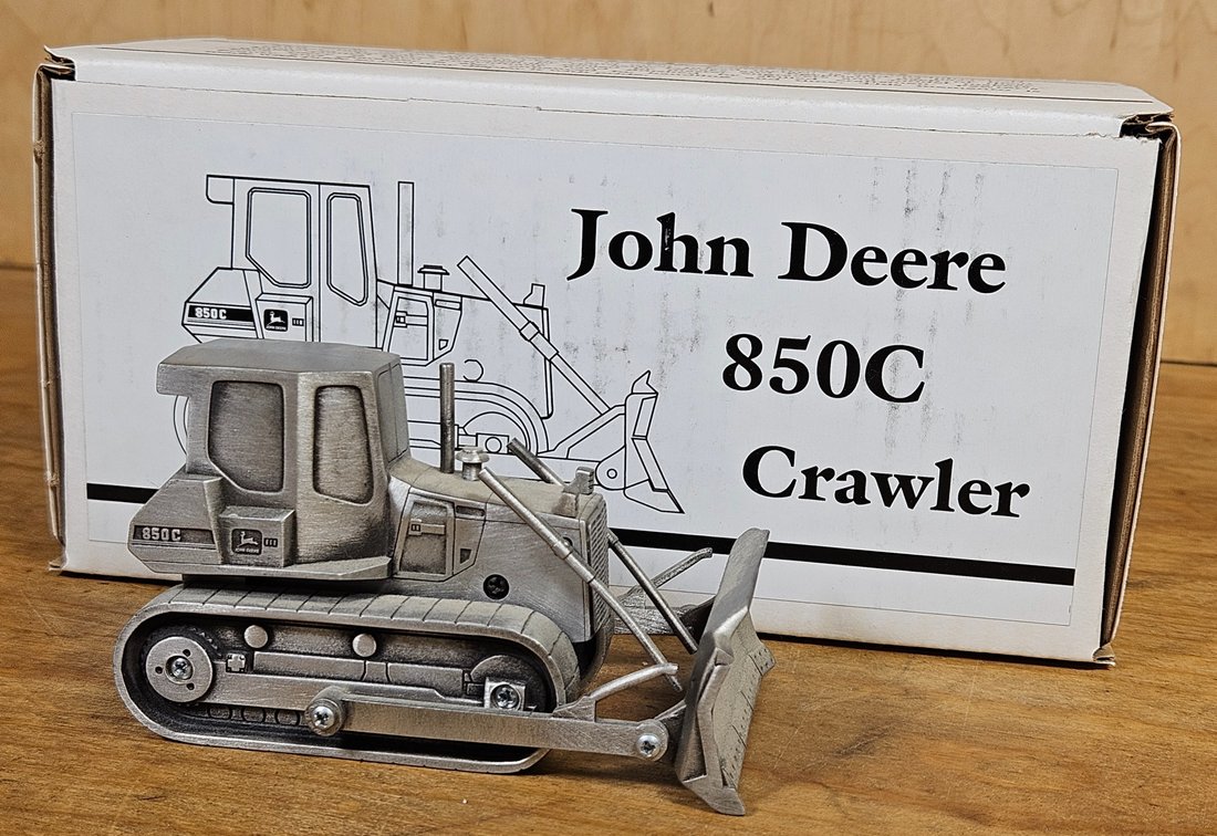 Pewter John Deere 850c Crawler 1/50th Spec Cast