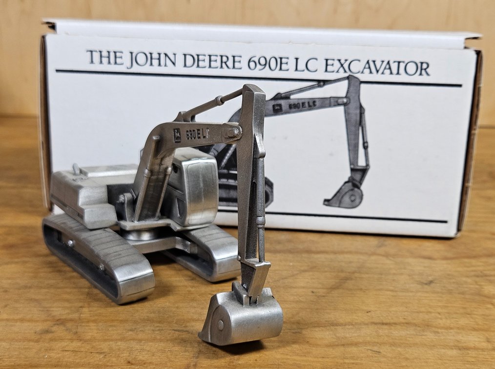 Pewter John Deere 690E LC Excavator 1/50th Spec Cast