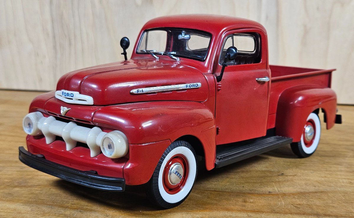 1951 Ford F1 1/18th