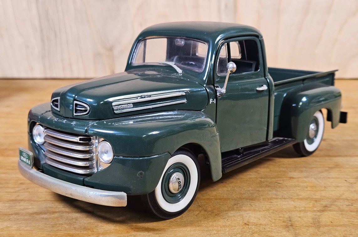 1948 Ford F1 1/18th