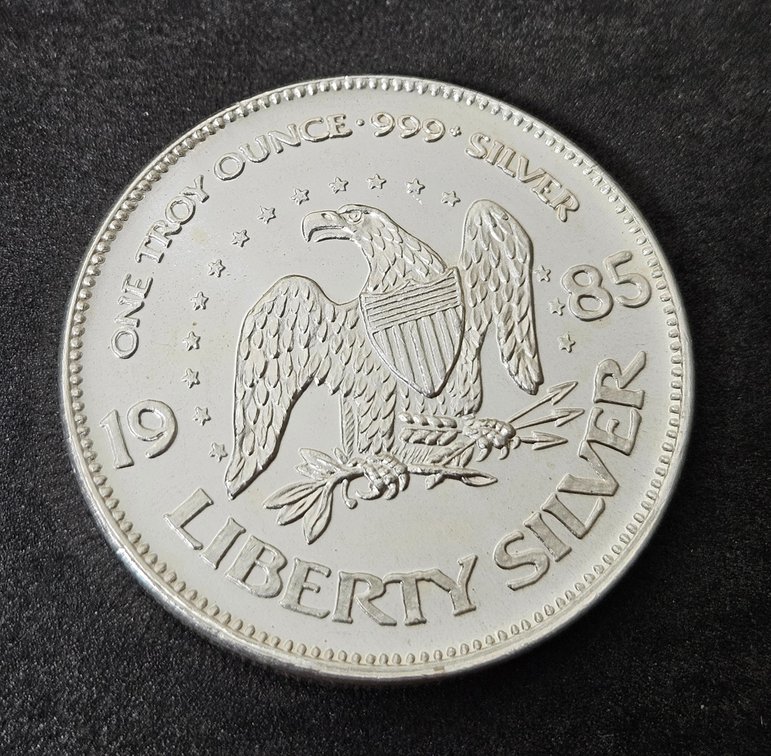 1985 1oz .999 Silver Coin