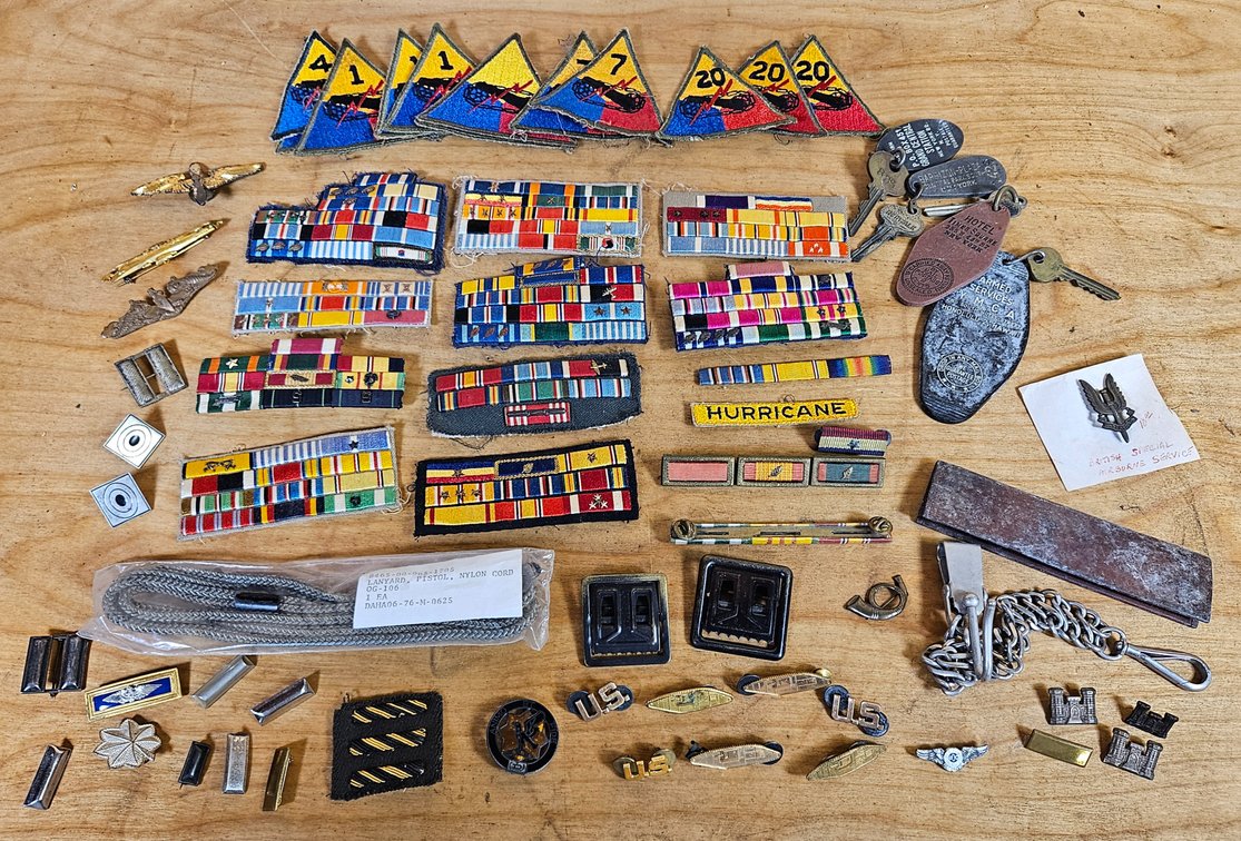 Military Pins & Patches Lot