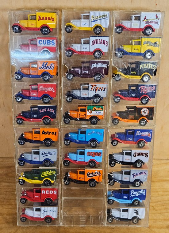 28 Baseball Team Trucks