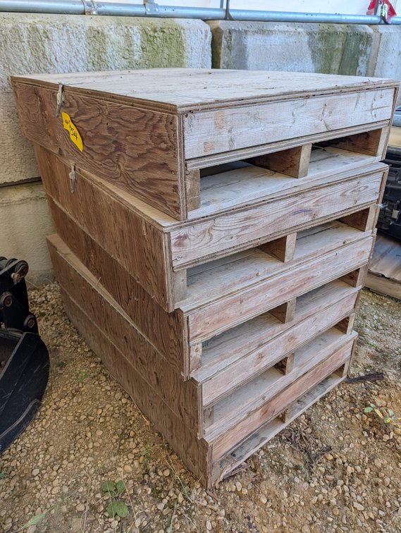 *OFFSITE* (5) Wooden Gravel Display Boxes  - Located at D&M Concrete West Of Lacombe