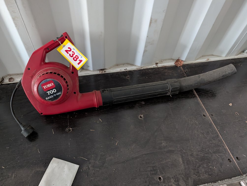 Toro 700 Rake-O-Vac Leaf Blower