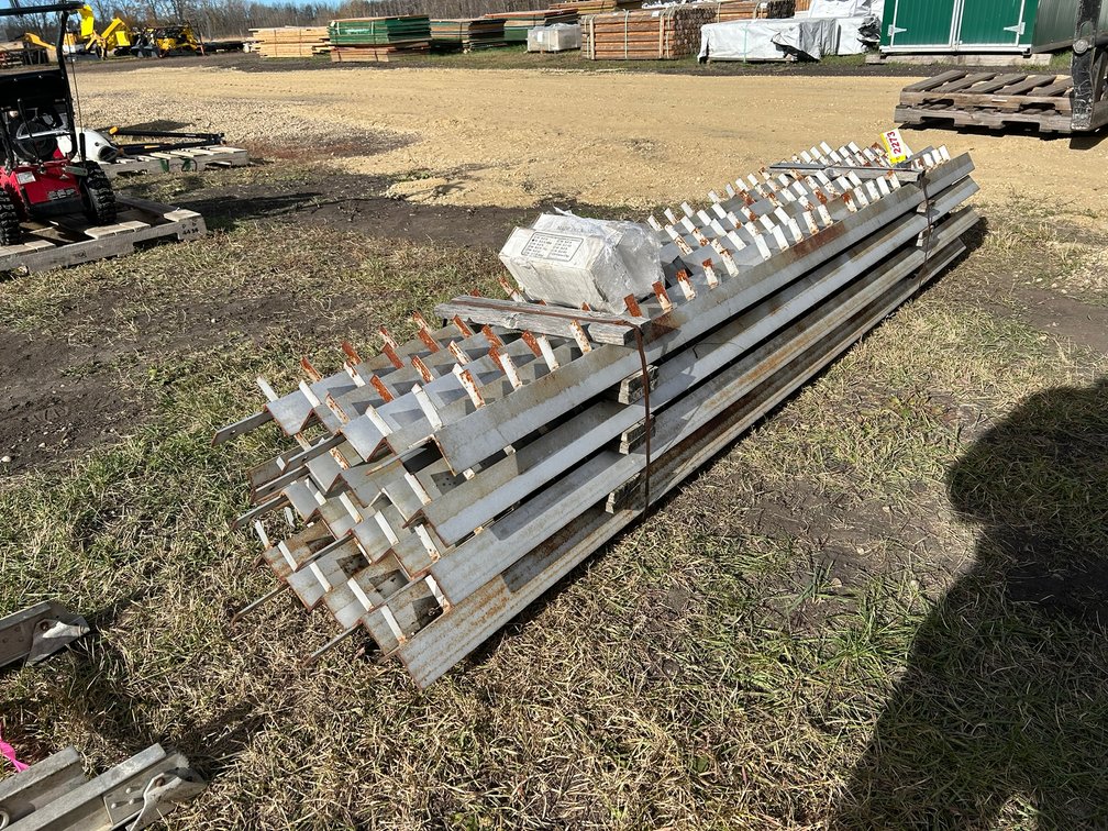 L/O - METAL ICE RAKE 3" - ANGLE 10' LONG