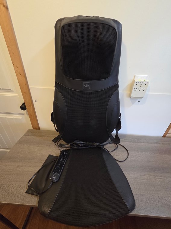 Massaging Seat Cushion