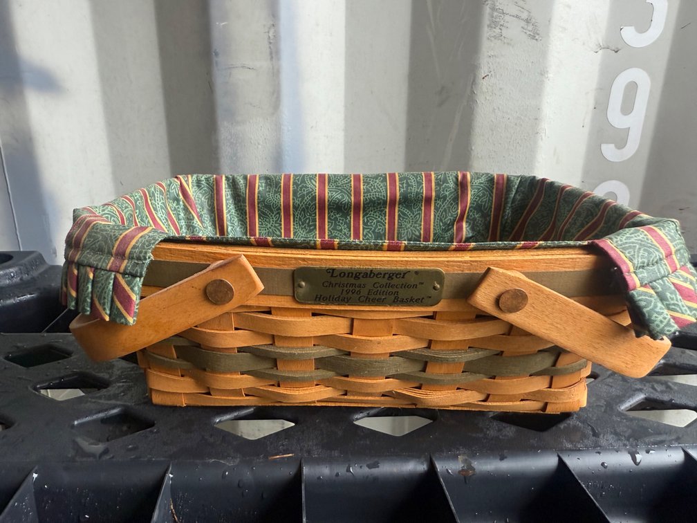 Longaberger 1996 Holiday Cheer Basket with Liner