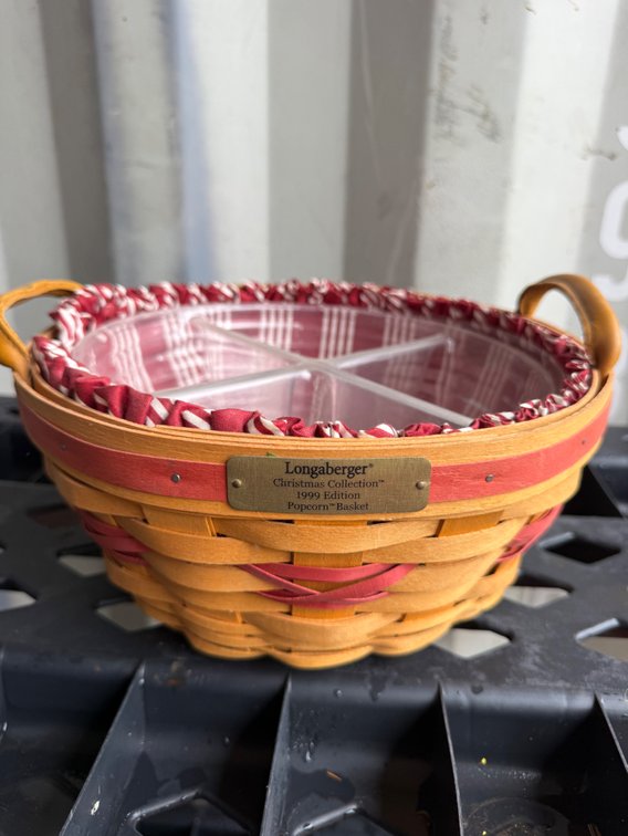 Longaberger 1999 Christmas Collection Popcorn Basket
