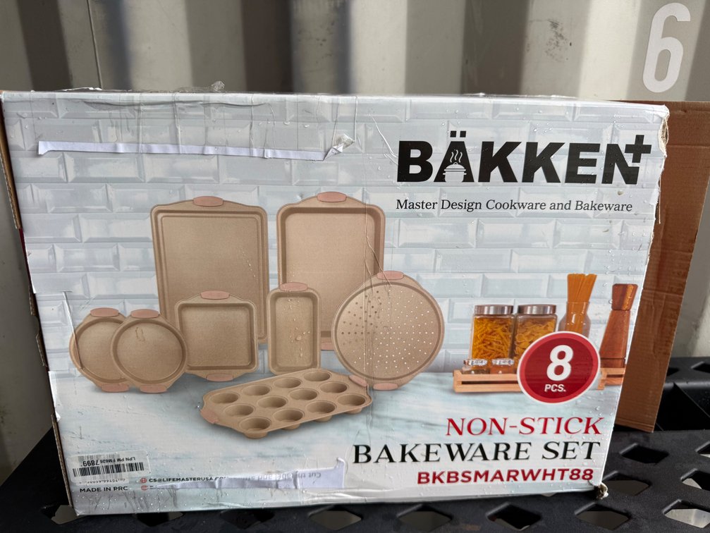 8-Piece Non-Stick Bakeware Set