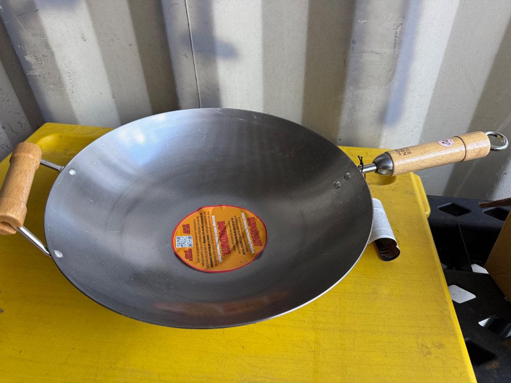 Carbon Steel Wok with Wooden Handles
