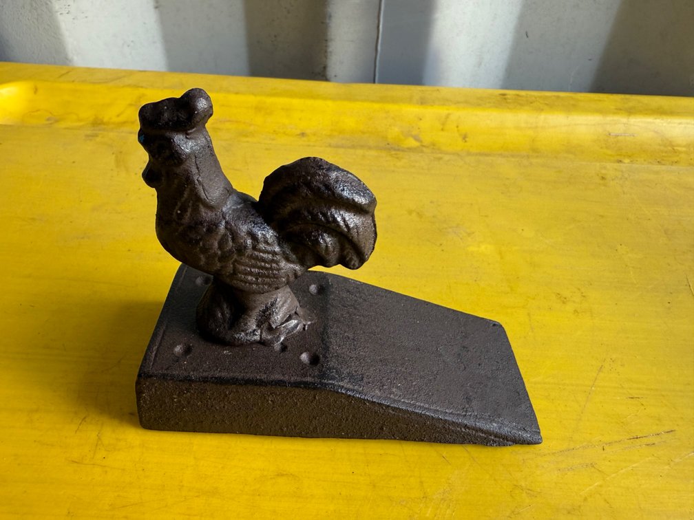 Cast Iron Rooster Wedge Doorstop