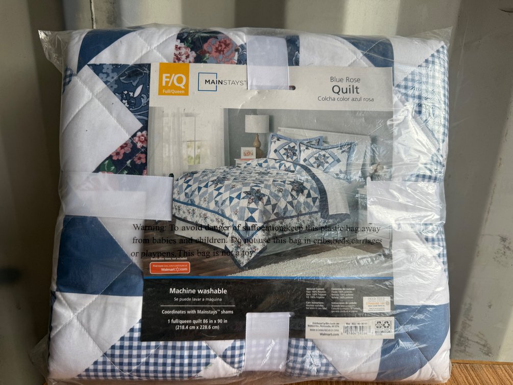 Full/Queen Quilt, 86 x 90 in