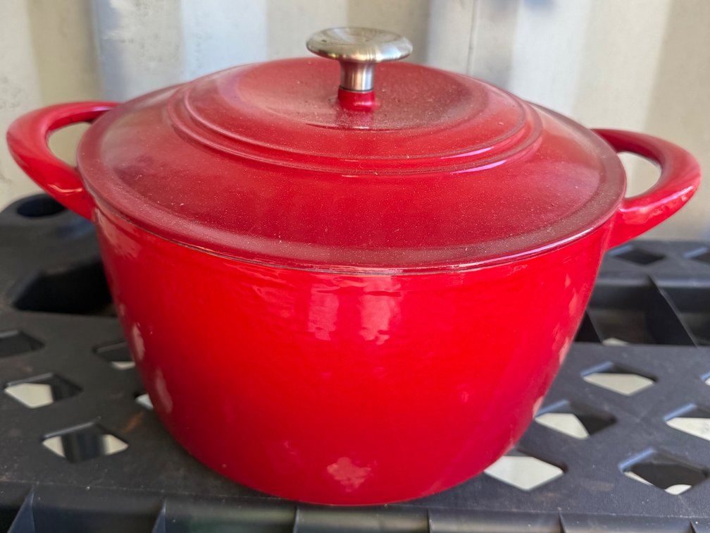 Cast Iron Dutch Oven