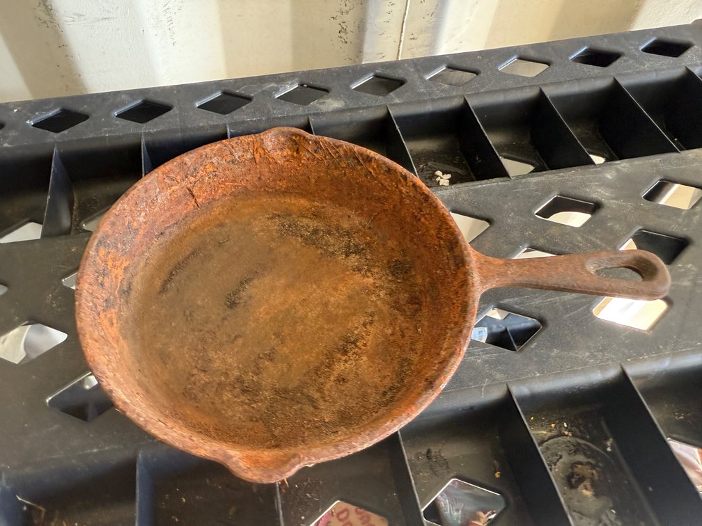 Cast Iron Skillet with Dual Pour Spouts