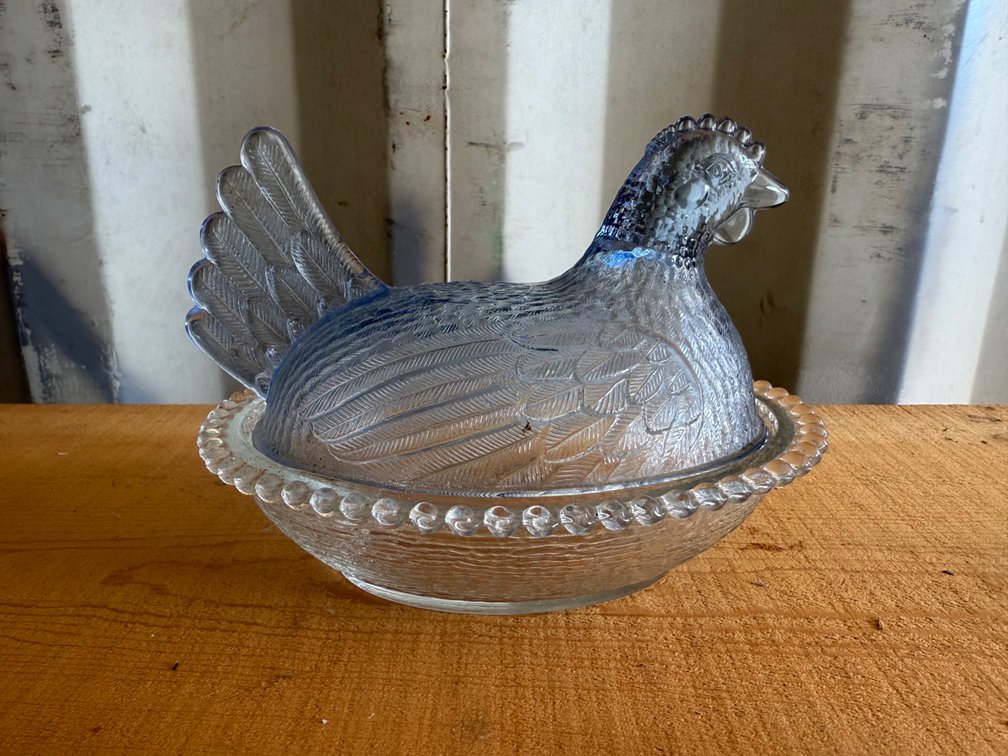 Hen on Nest Covered Dish
