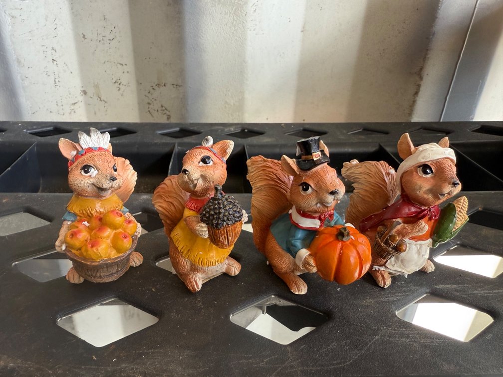 Thanksgiving Squirrel Figurines