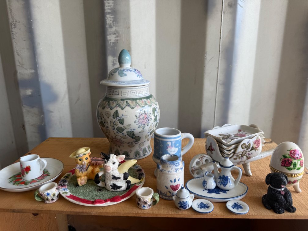 Misc Glassware Decor